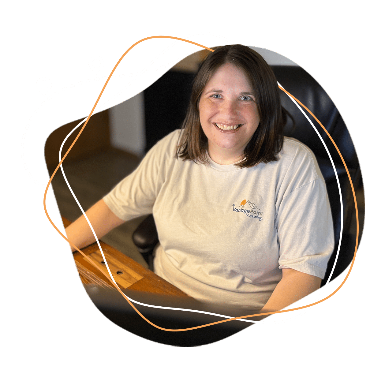 jessica swinghammer sitting at a desk cutout
